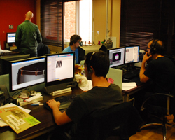 Parte del equipo de Pendulo trabajando en su nueva aventura